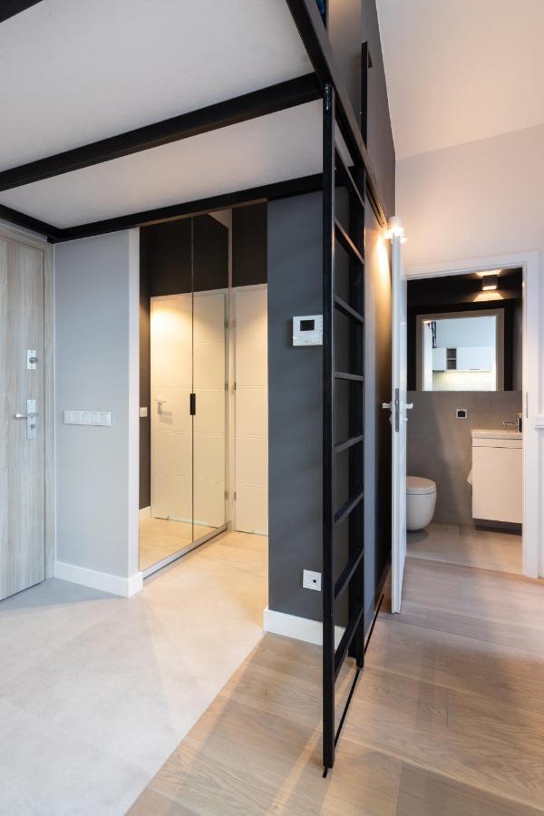 Apartment Nearto Old Town Miodowa Parking Krasków Εξωτερικό φωτογραφία